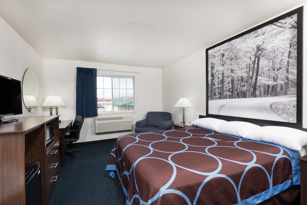 Hotel Super 8 By Wyndham 2*