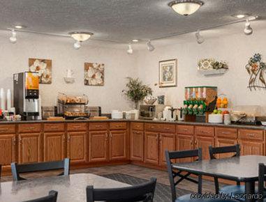 Hotel Super 8 By Wyndham 2*