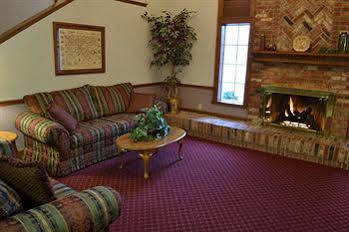 Super 8 By Wyndham Hotel 2*